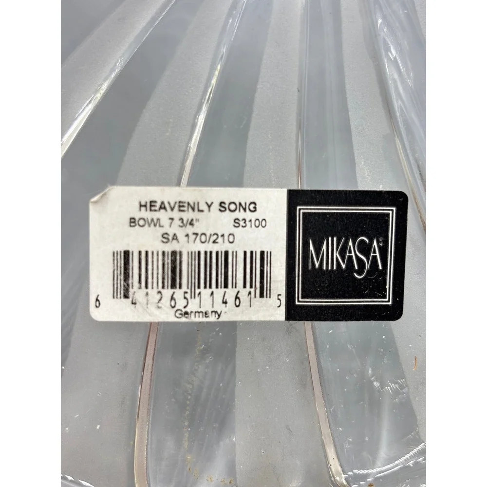 Mikasa Heavenly Song Glass Angel Trumpet Serving Bowl 7‎ 3/4 Inch Germany